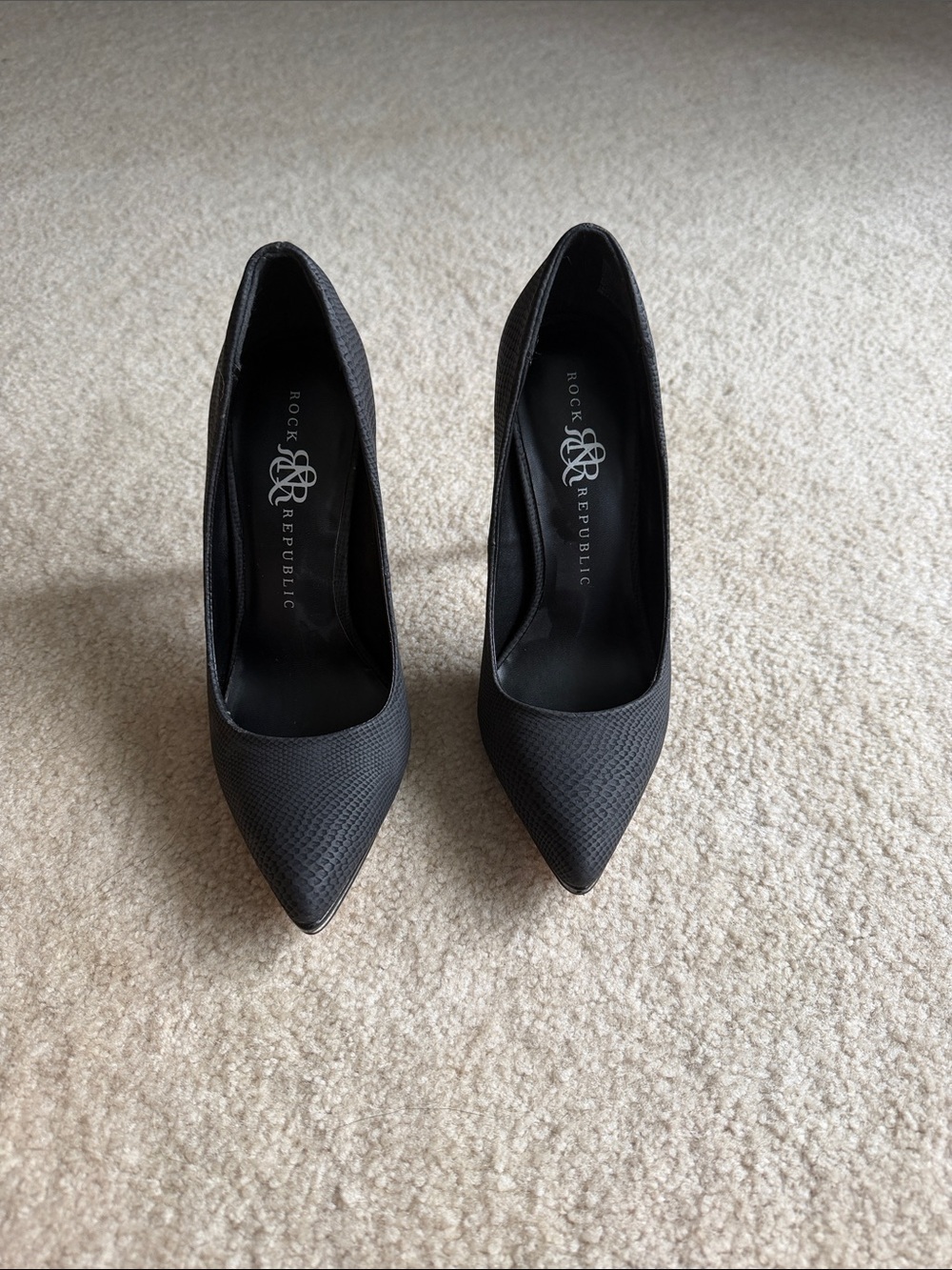 Rock & Republic Black Textured Pointed-Toe Pumps